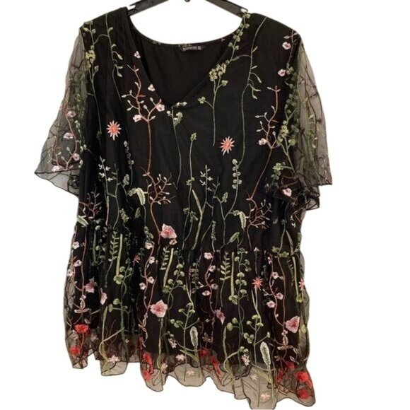 Bloomchic Black Floral Embroidered Mesh Blouse Plus Size5XL VNeck Short Sleeves - Picture 1 of 5